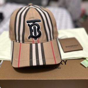 100% Authentic Burberry Cap/Hat size M (adjustable)